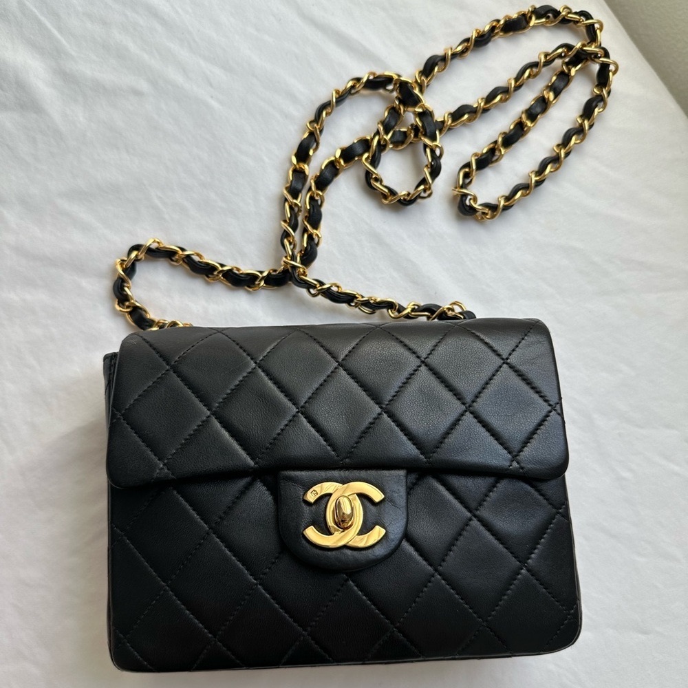 Vintage Mini Square Chanel - SOLD